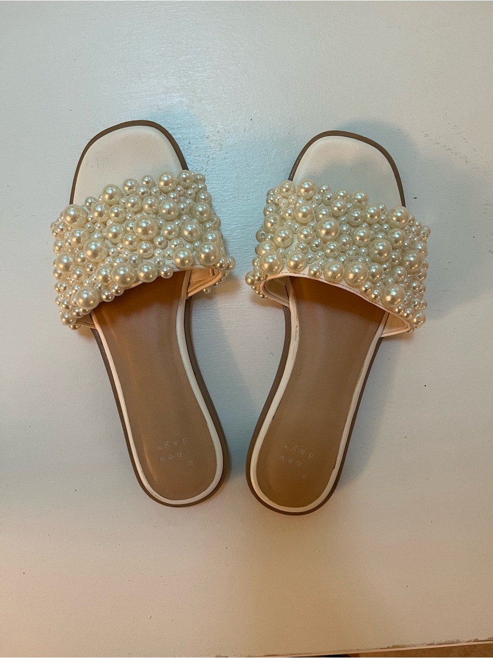 A New Day Pearl Cream Slide Sandals Women's Size 7 Elegant Feminine